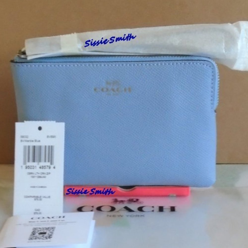 NWT Coach Marble Blue Leather Corner Zip Wristlet